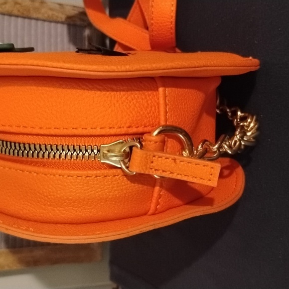 BETSY JOHNSON PUMPKIN PURSE - Picture 3 of 10